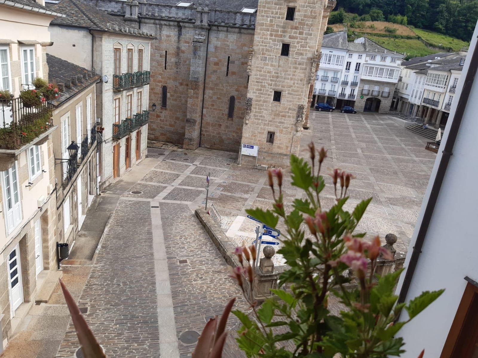 Piso frente a la Catedral de Mondoñedo - Imagen 11